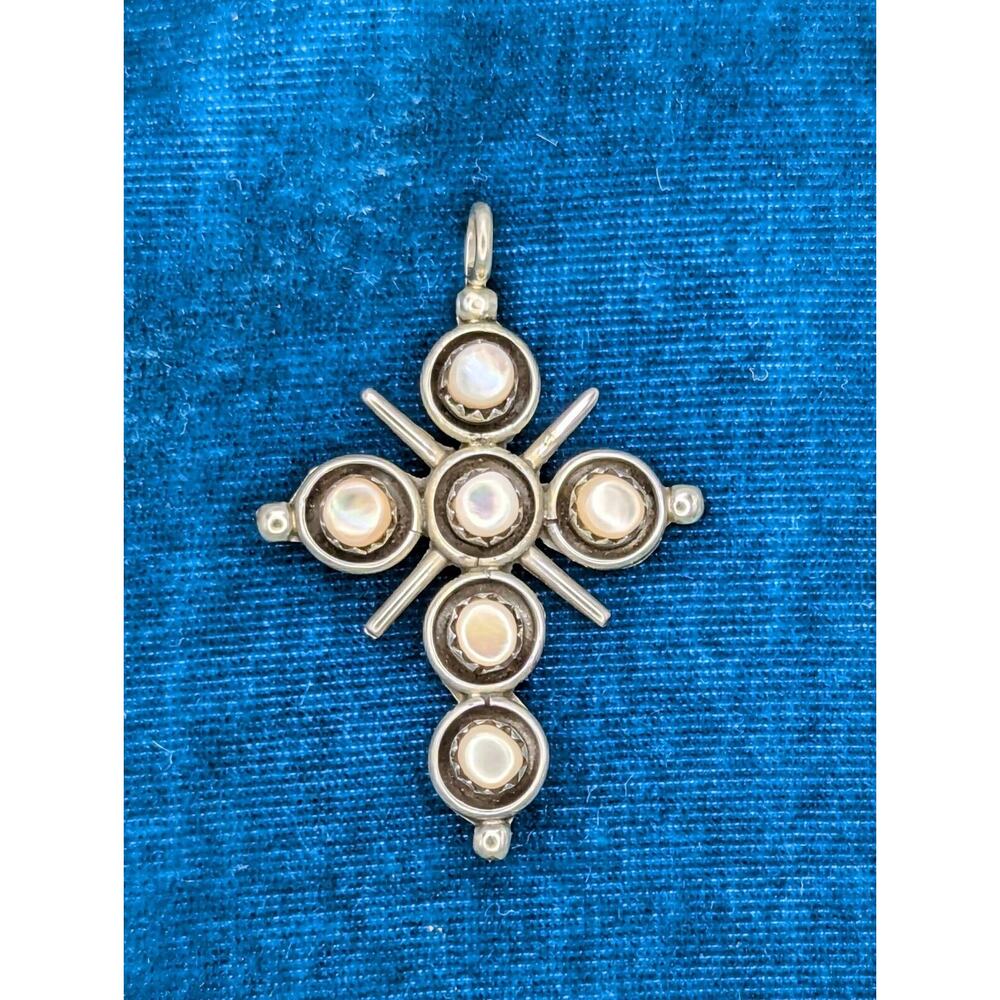 Vintage Zuni Mother Of Pearl Shell Sterling Silver Cross Pendant Necklace Signed